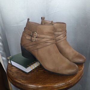 Dansko Brown Ankle Boots size 39